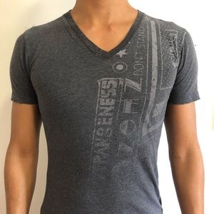 DRIFTER V-NECK TEE